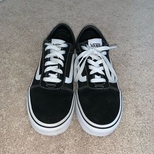 Old Skool Vans (low top)
